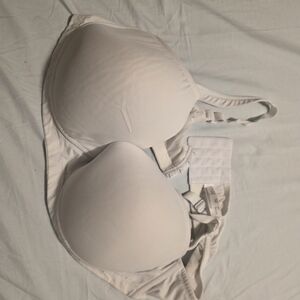 Leading Lady White Wireless Bra